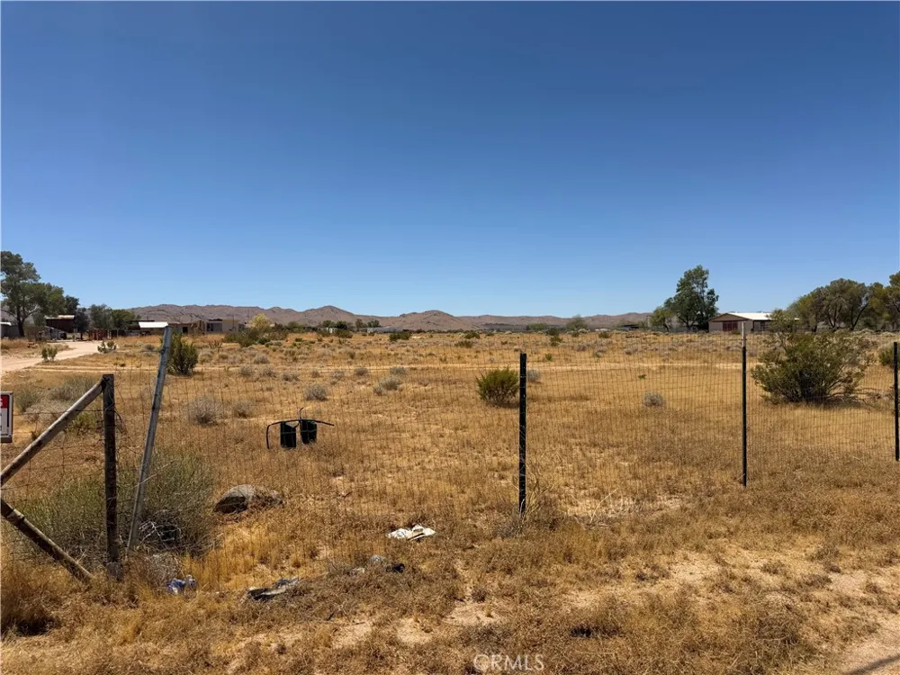 1411 E Bowman Ridgecrest, CA 93555