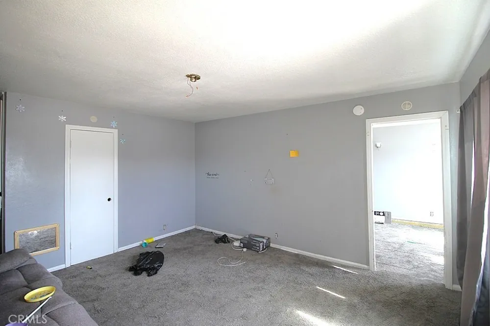 610 Chateau Barstow, CA 92311