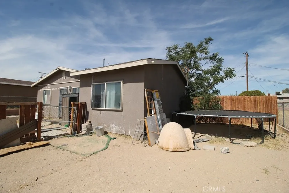 610 Chateau Barstow, CA 92311