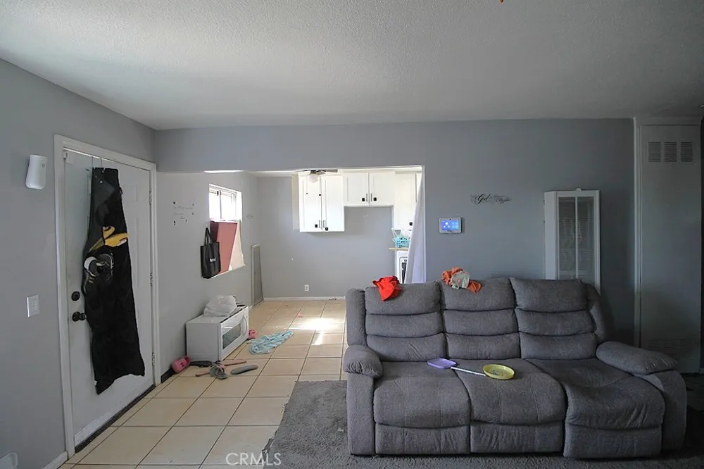 610 Chateau Barstow, CA 92311