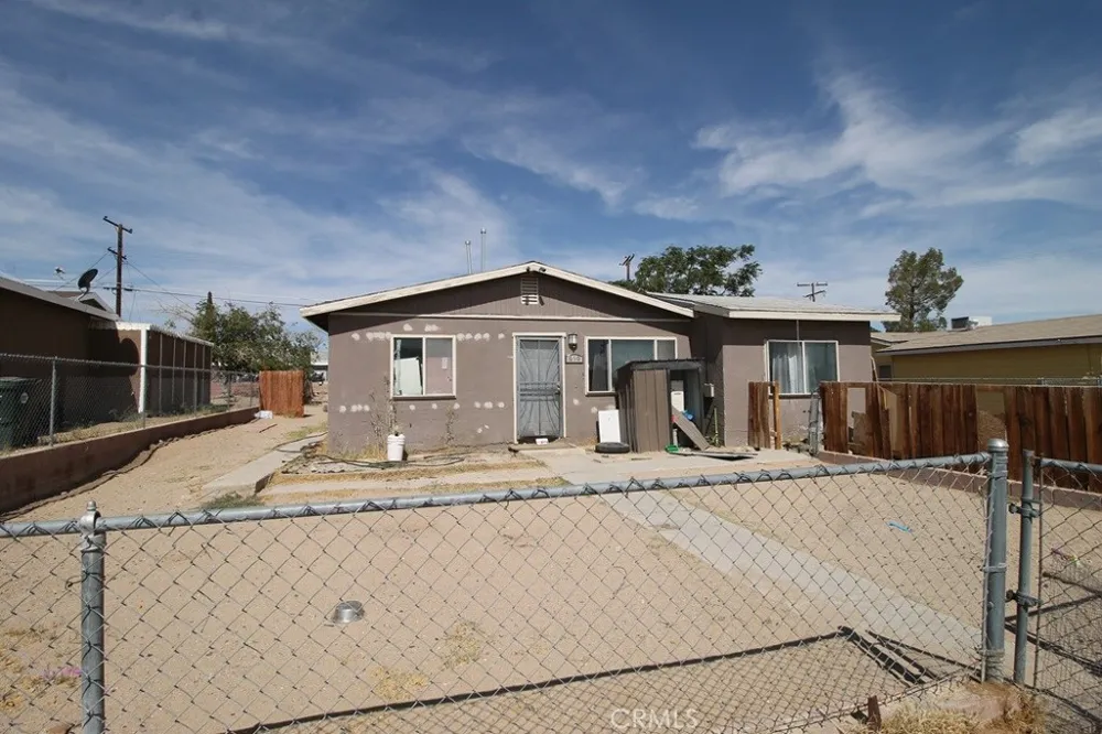 610 Chateau Barstow, CA 92311