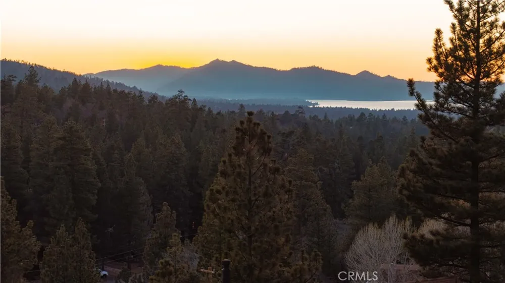 43911 Yosemite Drive Big Bear Lake, CA 92315