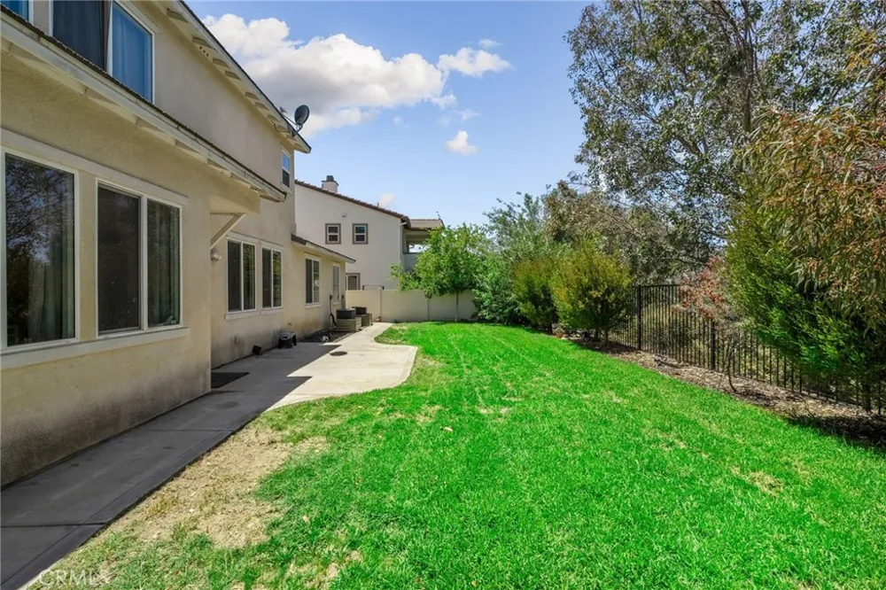 35464 Byron Trail Beaumont, CA 92223