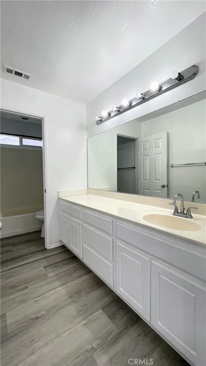6521 Thistledown Street Eastvale, CA 92880