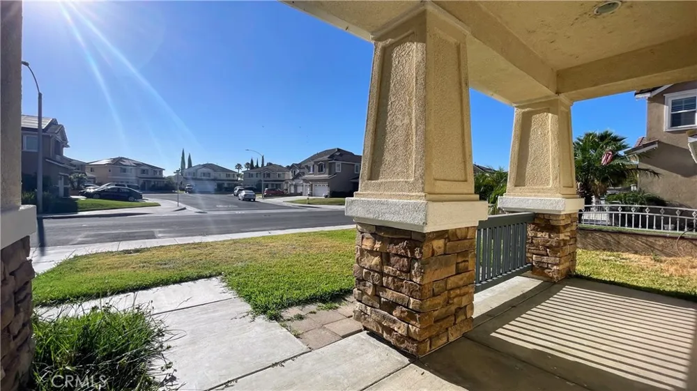 6521 Thistledown Street Eastvale, CA 92880