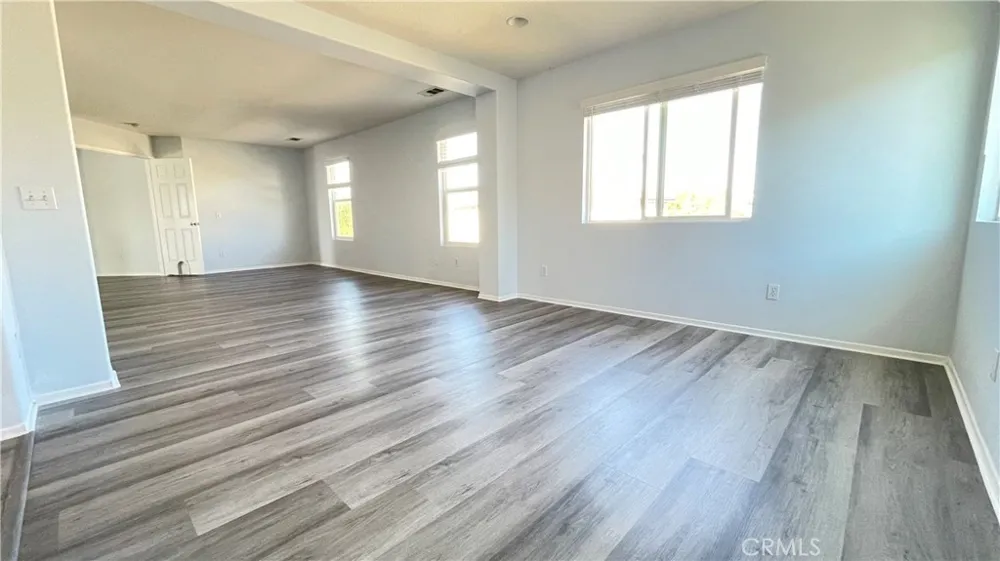 6521 Thistledown Street Eastvale, CA 92880
