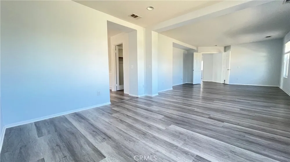 6521 Thistledown Street Eastvale, CA 92880