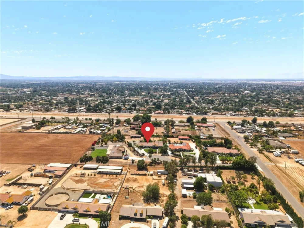 5685 Oak Tree Cir Jurupa Valley, CA 92509