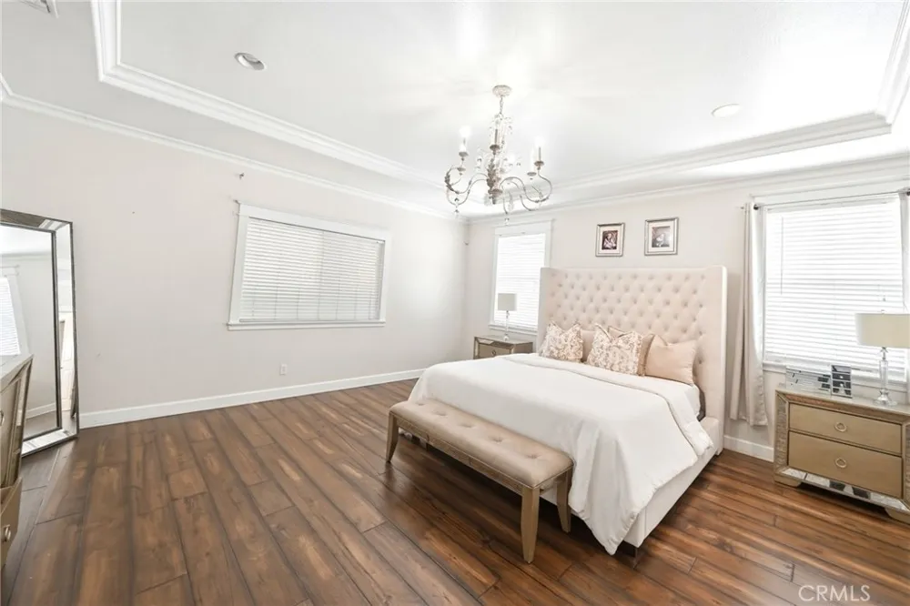 5685 Oak Tree Cir Jurupa Valley, CA 92509