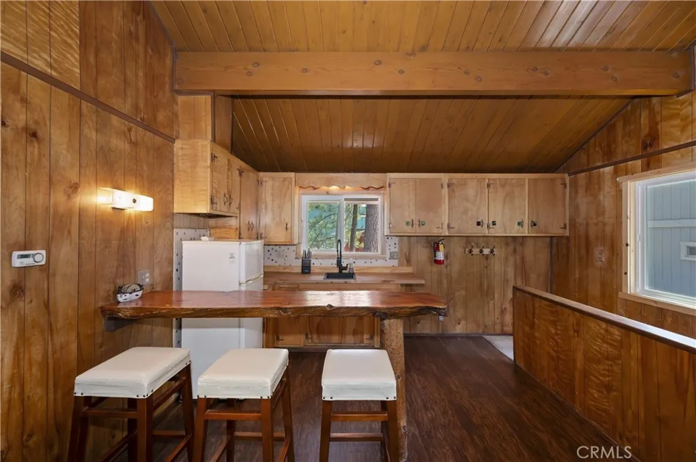 567 Highland Road Big Bear Lake, CA 92315