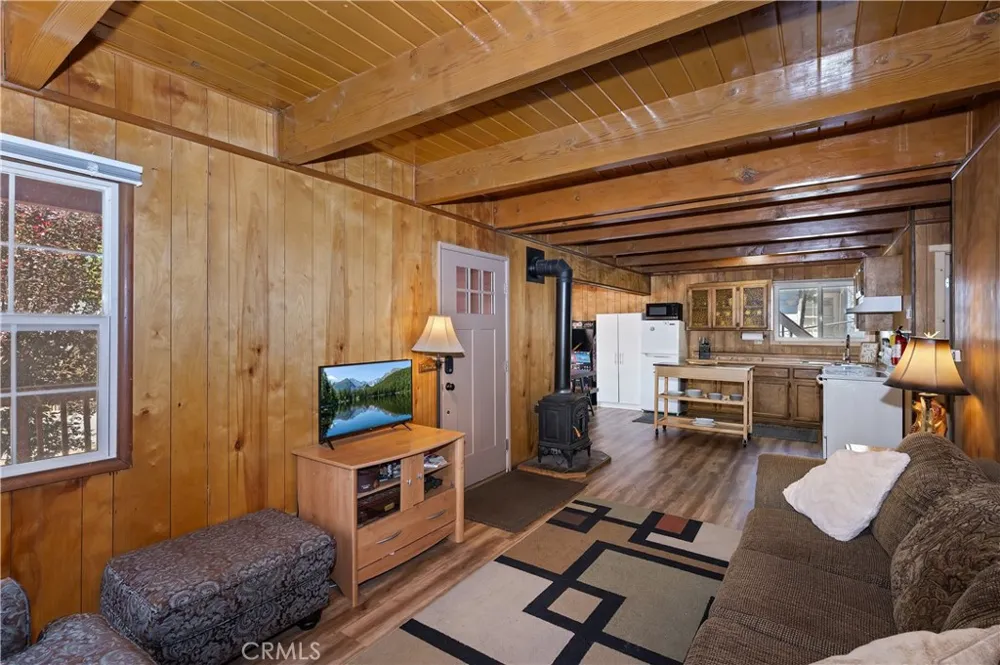 567 Highland Road Big Bear Lake, CA 92315