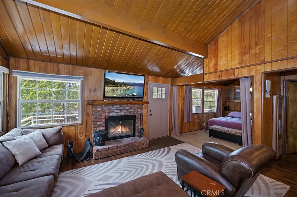 567 Highland Road Big Bear Lake, CA 92315