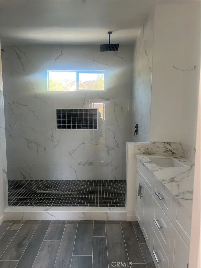 29880 Reid Lake Elsinore, CA 92530