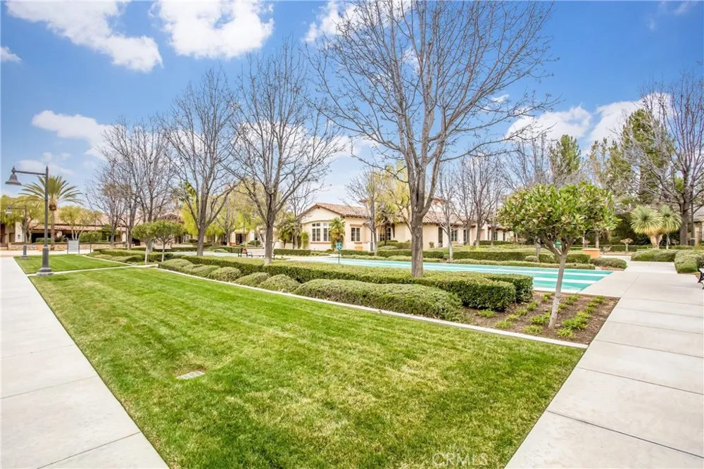 1686 Piper Creek Beaumont, CA 92223