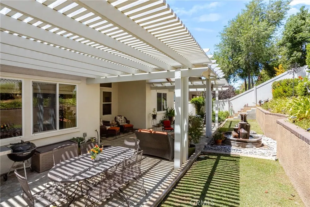 1686 Piper Creek Beaumont, CA 92223