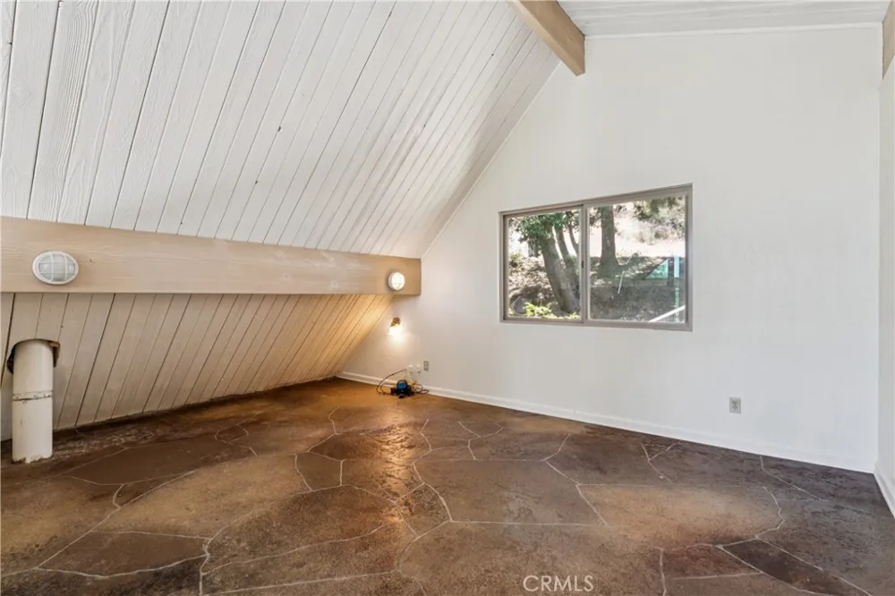 27711 Alpen Lake Arrowhead, CA 92352