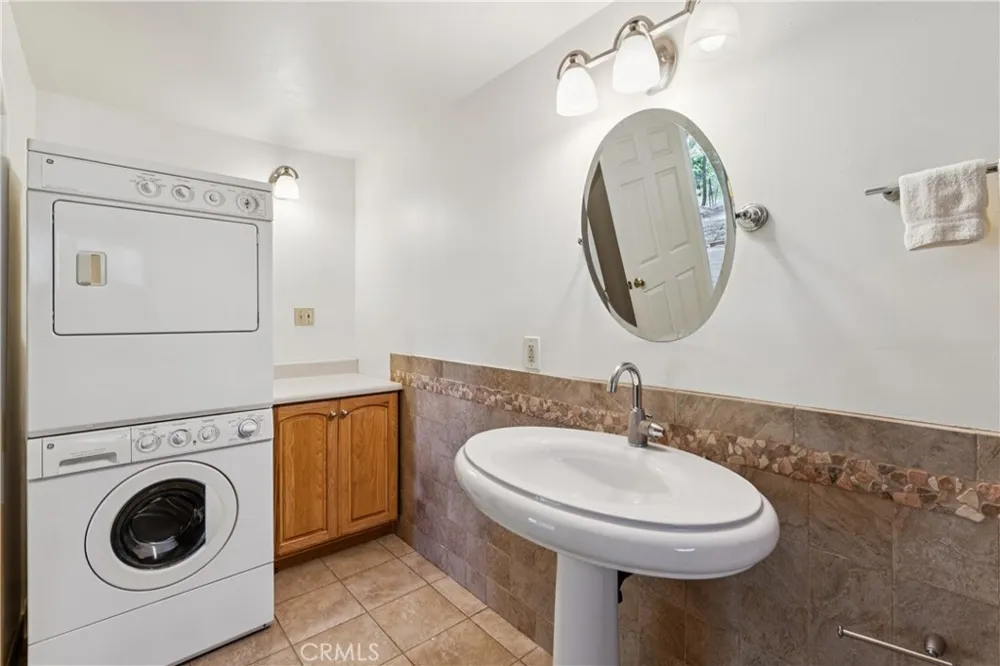 27711 Alpen Lake Arrowhead, CA 92352