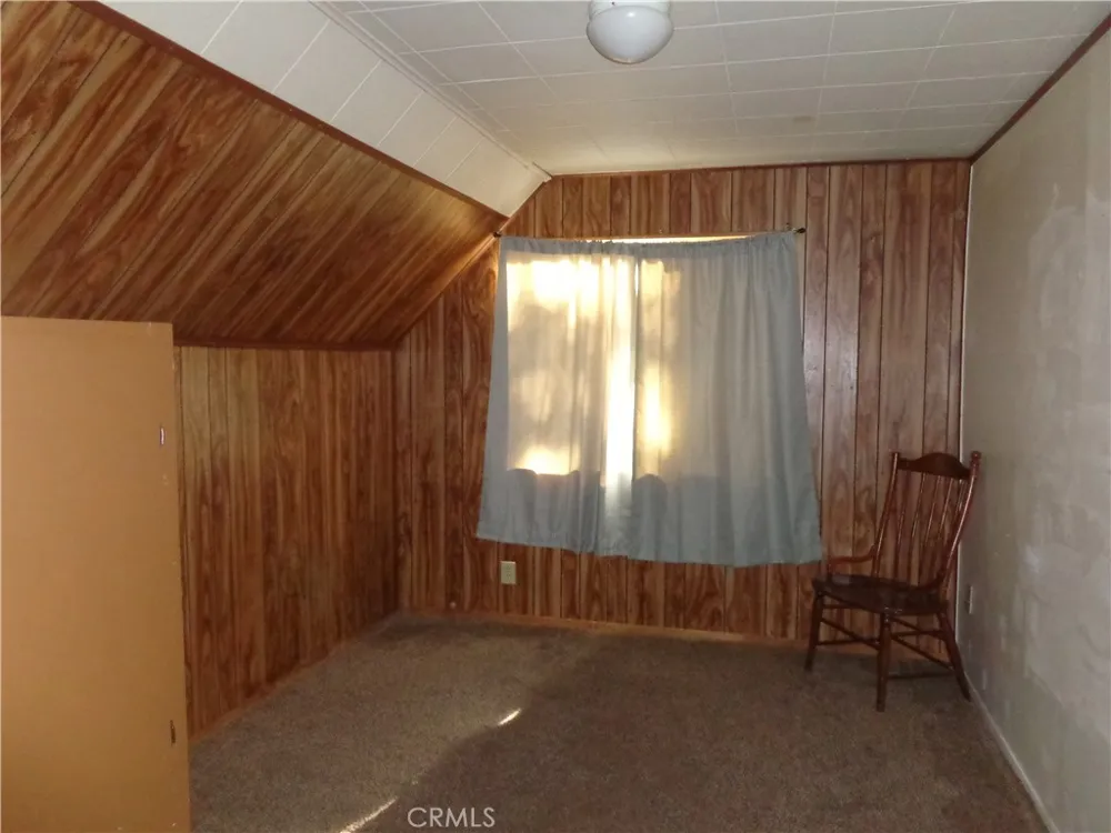 1021 Coulter Pine Crestline, CA 92325