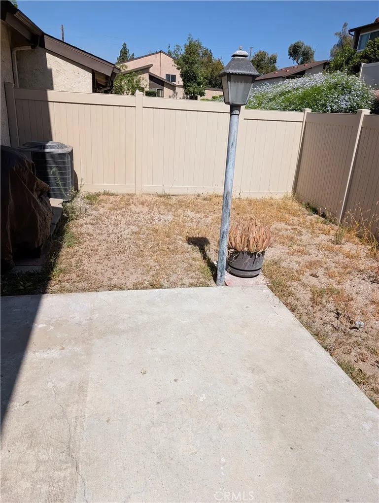 2062 Locust Court San Bernardino, CA 92404