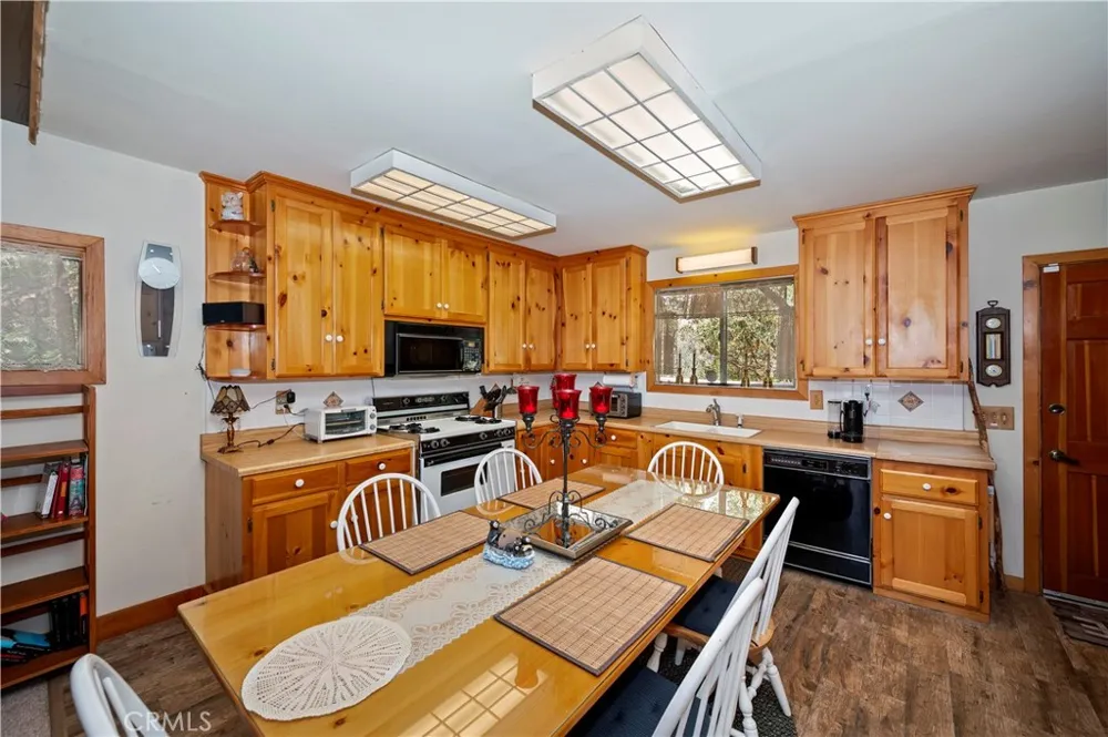 707 Briar Lane Green Valley Lake, CA 92341