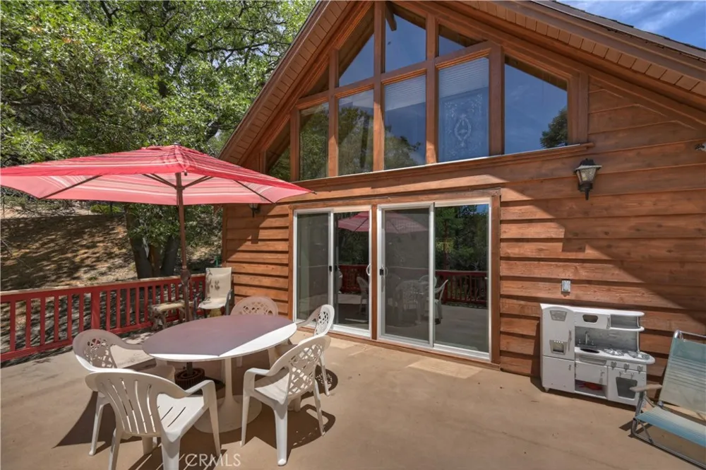 707 Briar Lane Green Valley Lake, CA 92341