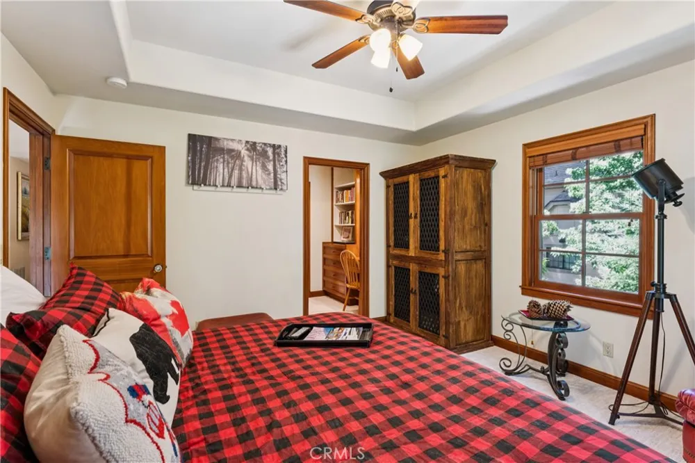 27489 Meadow Bay Lake Arrowhead, CA 92352