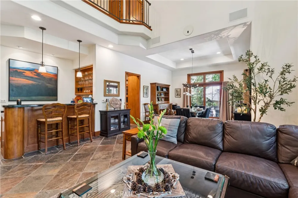 27489 Meadow Bay Lake Arrowhead, CA 92352