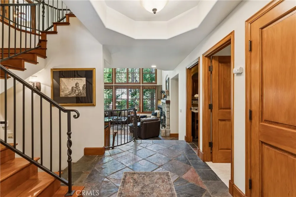 27489 Meadow Bay Lake Arrowhead, CA 92352