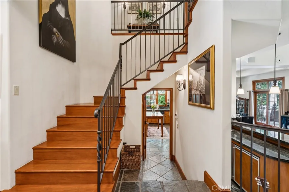 27489 Meadow Bay Lake Arrowhead, CA 92352