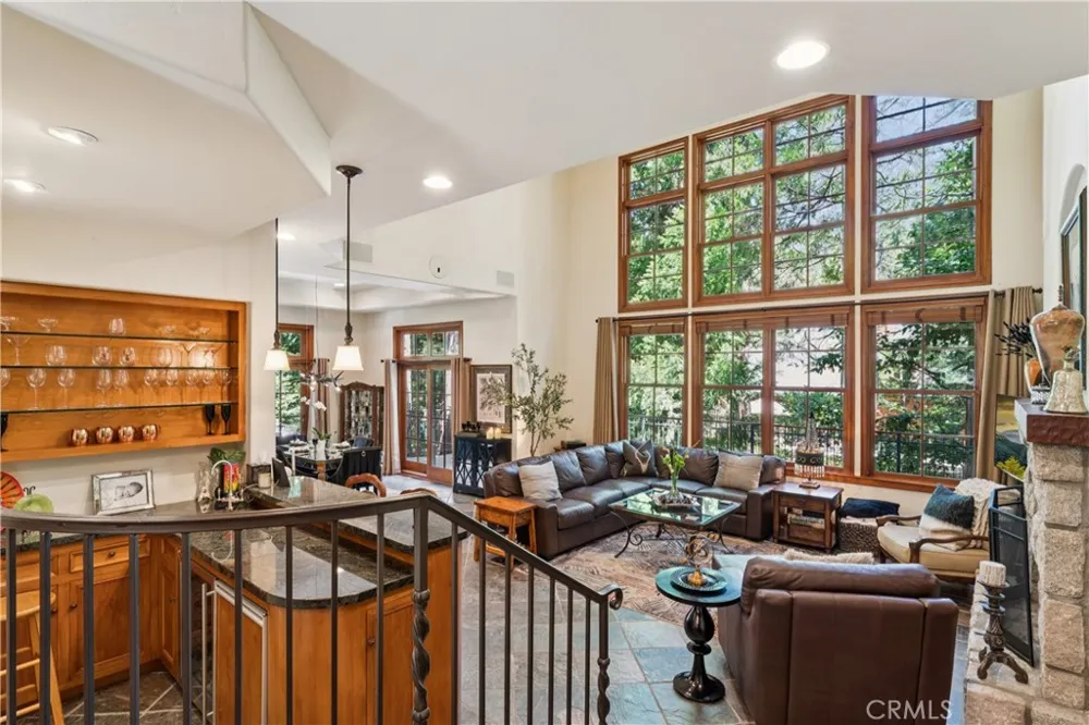27489 Meadow Bay Lake Arrowhead, CA 92352