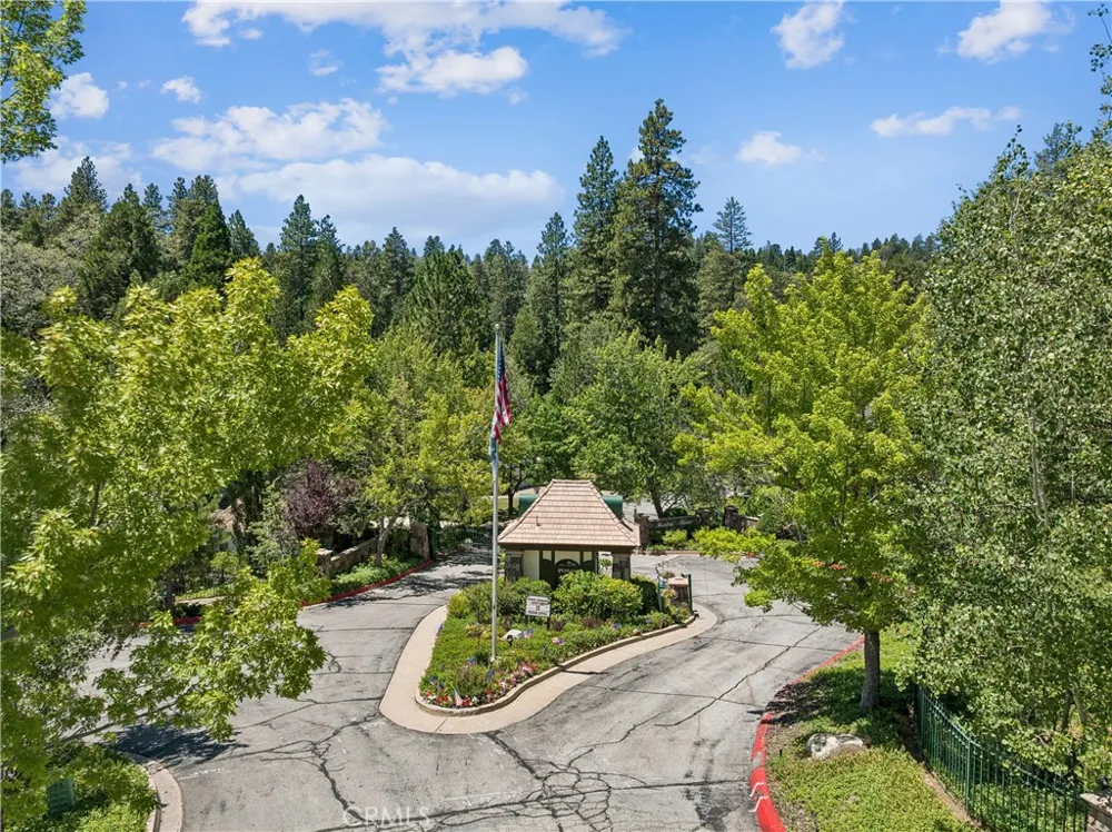 27489 Meadow Bay Lake Arrowhead, CA 92352