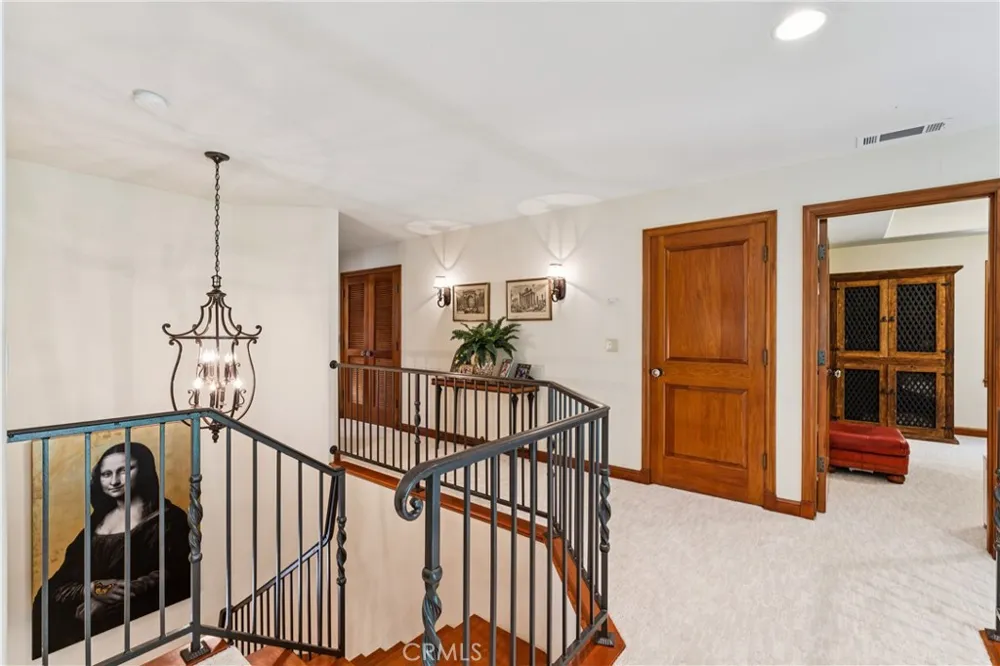 27489 Meadow Bay Lake Arrowhead, CA 92352