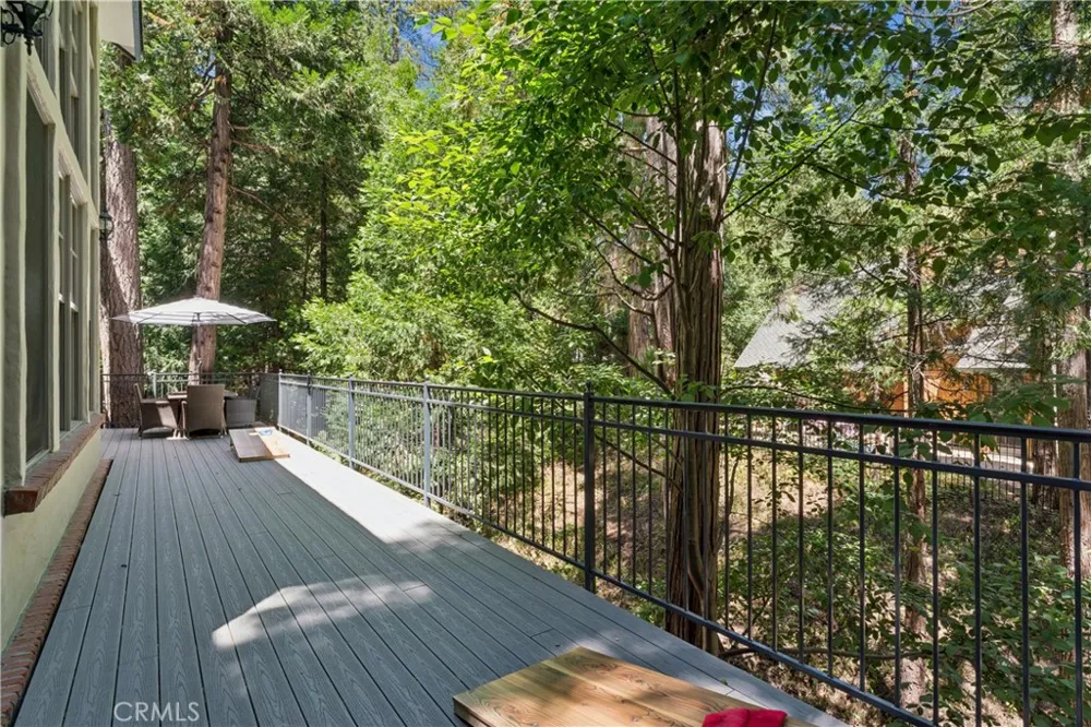 27489 Meadow Bay Lake Arrowhead, CA 92352
