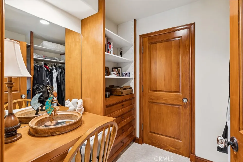 27489 Meadow Bay Lake Arrowhead, CA 92352