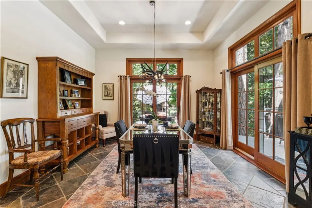 27489 Meadow Bay Lake Arrowhead, CA 92352