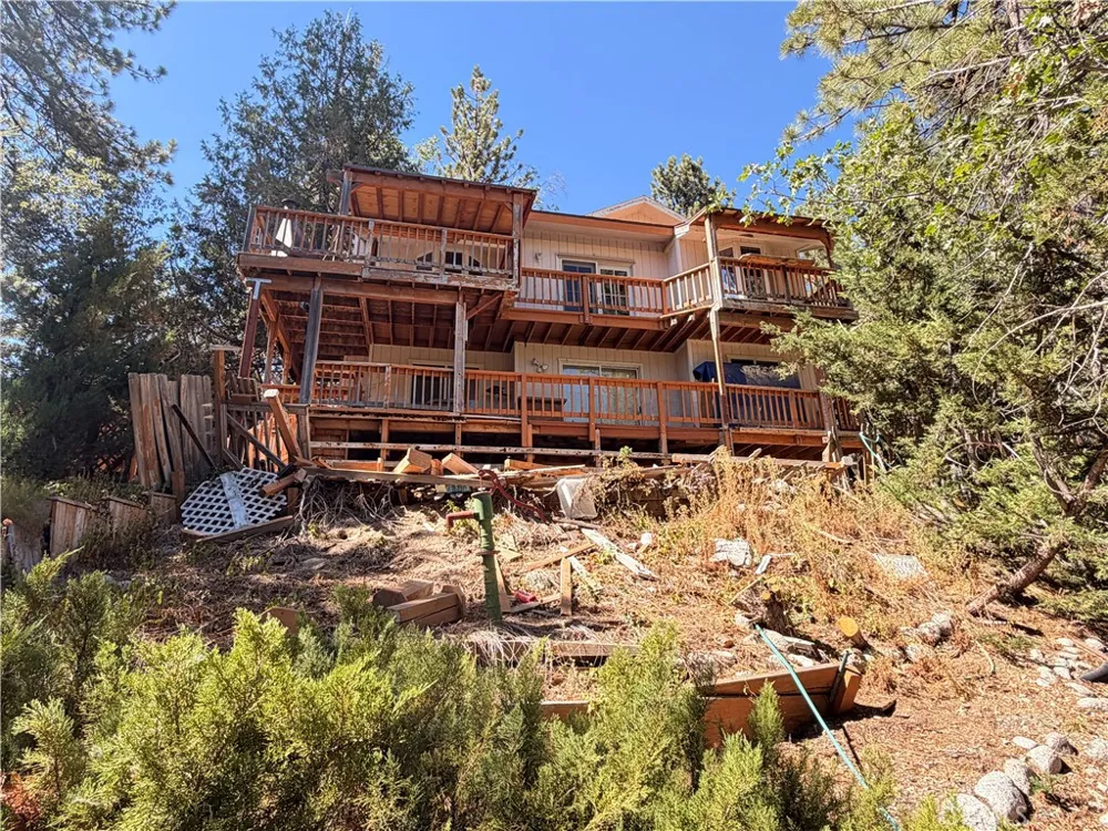 32778 Deer Lick Arrowbear, CA 92382