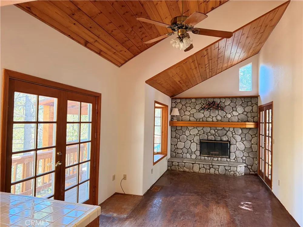 32778 Deer Lick Arrowbear, CA 92382
