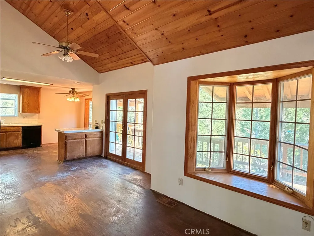 32778 Deer Lick Arrowbear, CA 92382