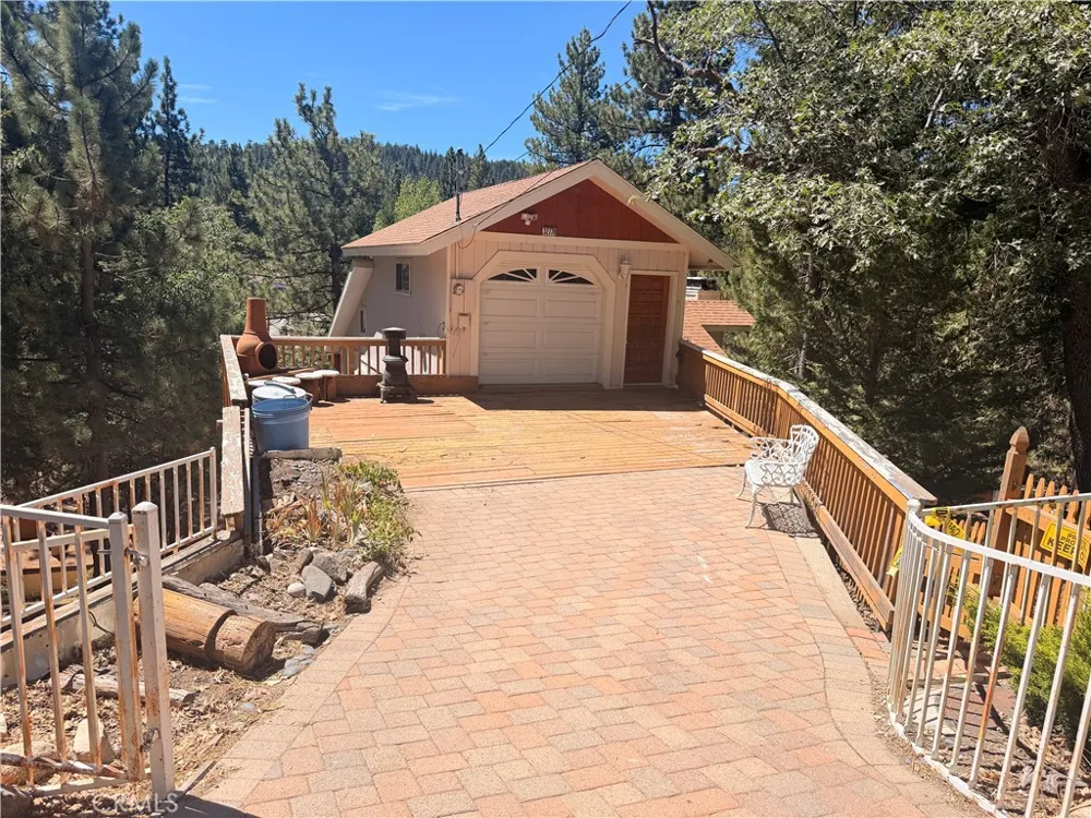 32778 Deer Lick Arrowbear, CA 92382