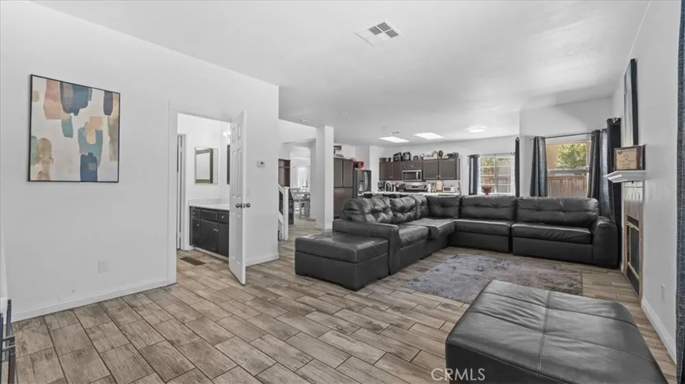 14558 Nelson Victorville, CA 92394