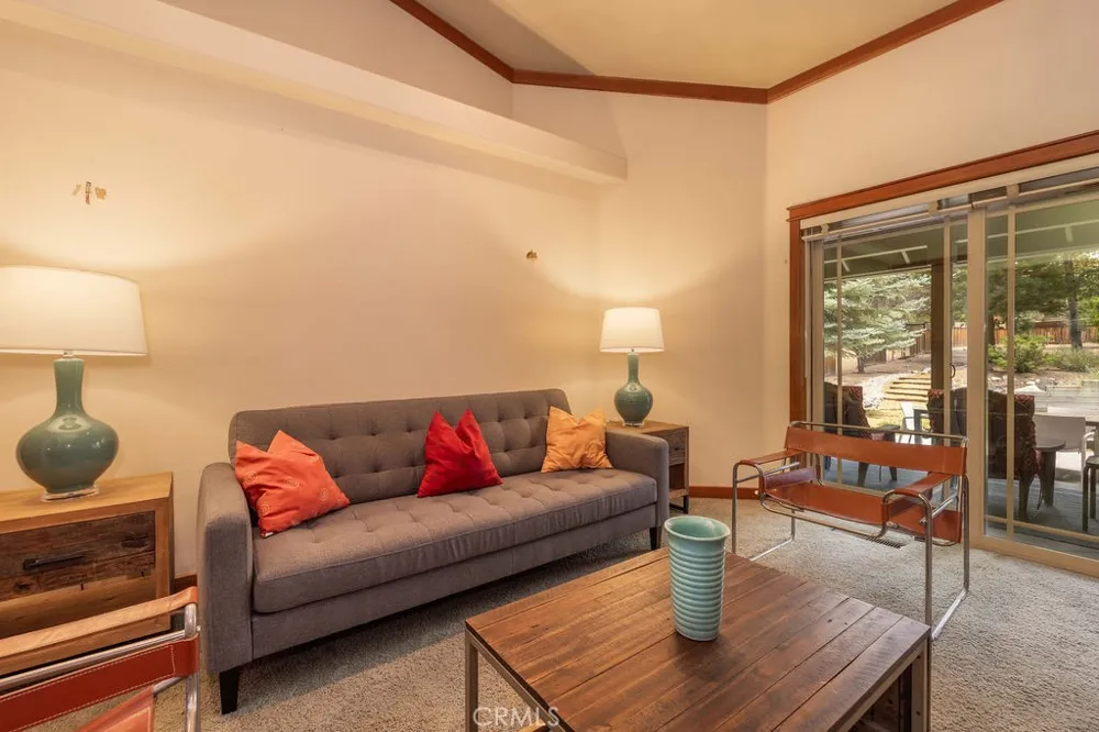 155 Lodgepole Big Bear Lake, CA 92315