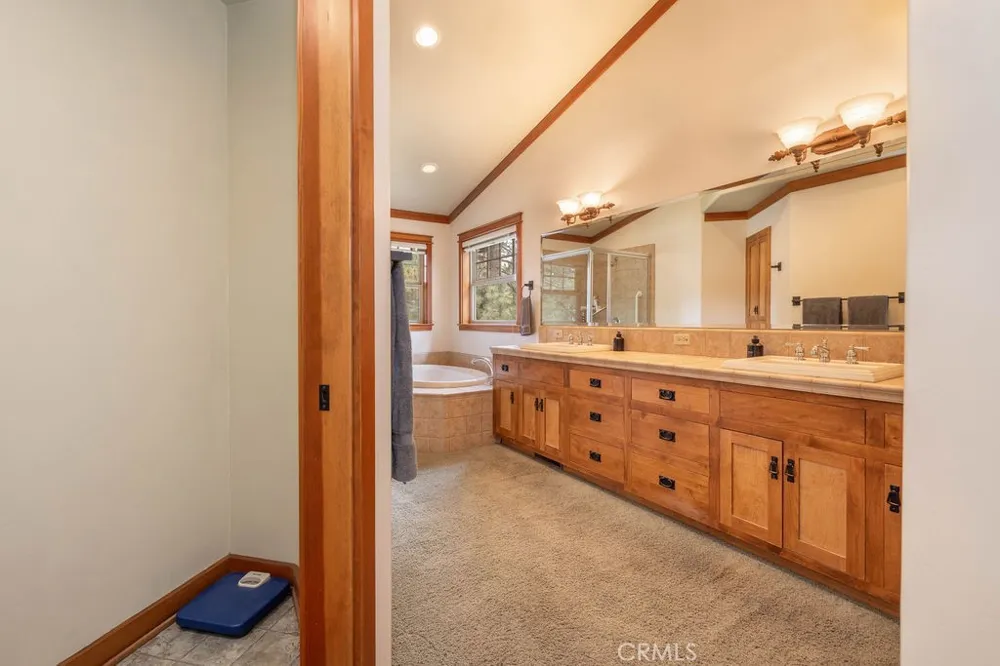 155 Lodgepole Big Bear Lake, CA 92315