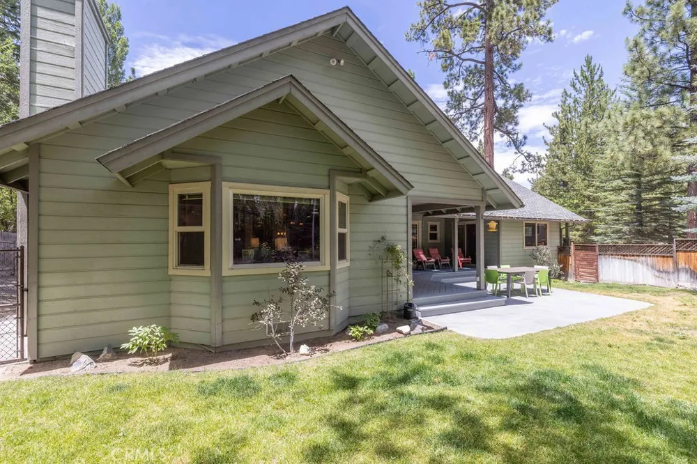 155 Lodgepole Big Bear Lake, CA 92315
