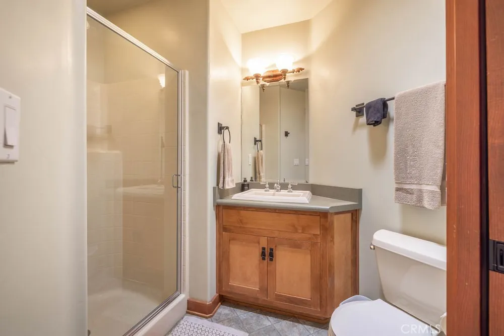 155 Lodgepole Big Bear Lake, CA 92315