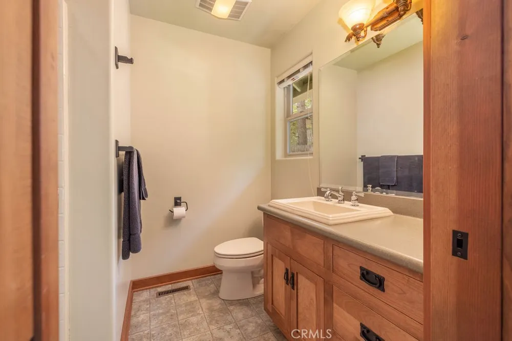 155 Lodgepole Big Bear Lake, CA 92315