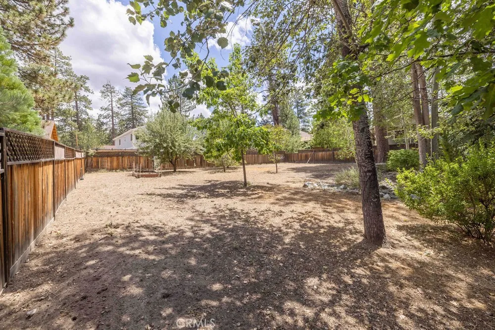 155 Lodgepole Big Bear Lake, CA 92315