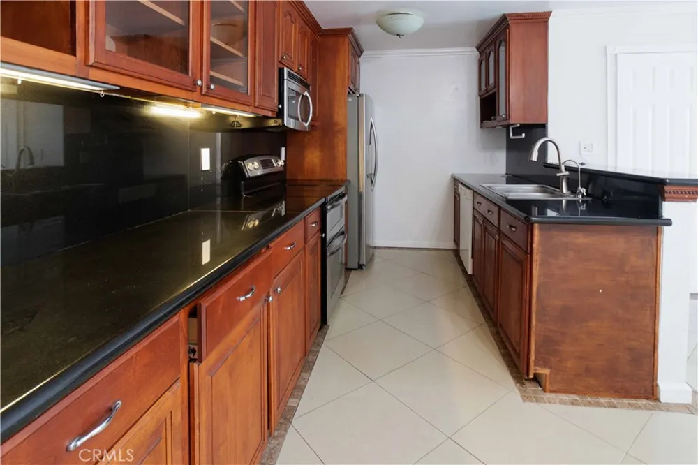 23266 Orange #1 Lake Forest, CA 92630