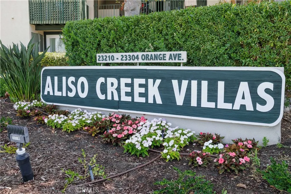 23266 Orange #1 Lake Forest, CA 92630