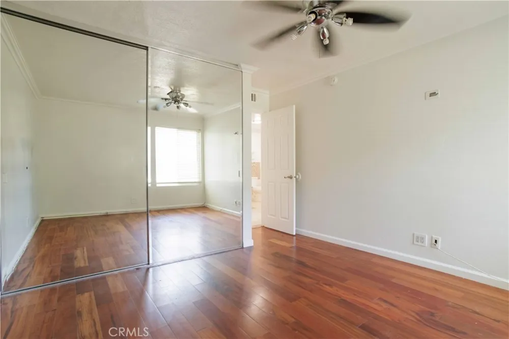 23266 Orange #1 Lake Forest, CA 92630