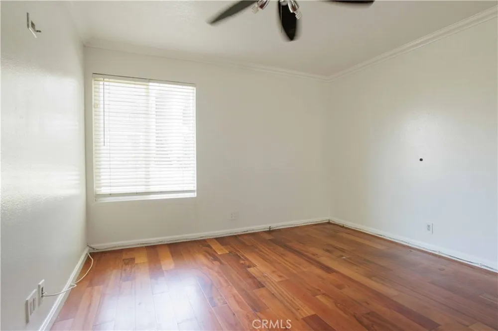 23266 Orange #1 Lake Forest, CA 92630